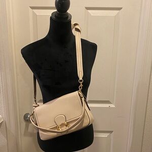 Coach Elegant Cream Shoulder Bag